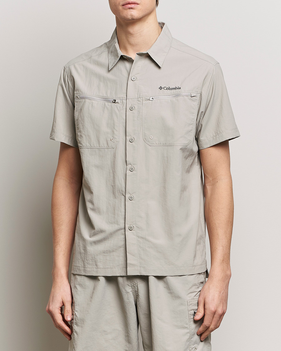 Men |  | Columbia | Mountaindale Short Sleeve Outdoor Shirt Flint Grey