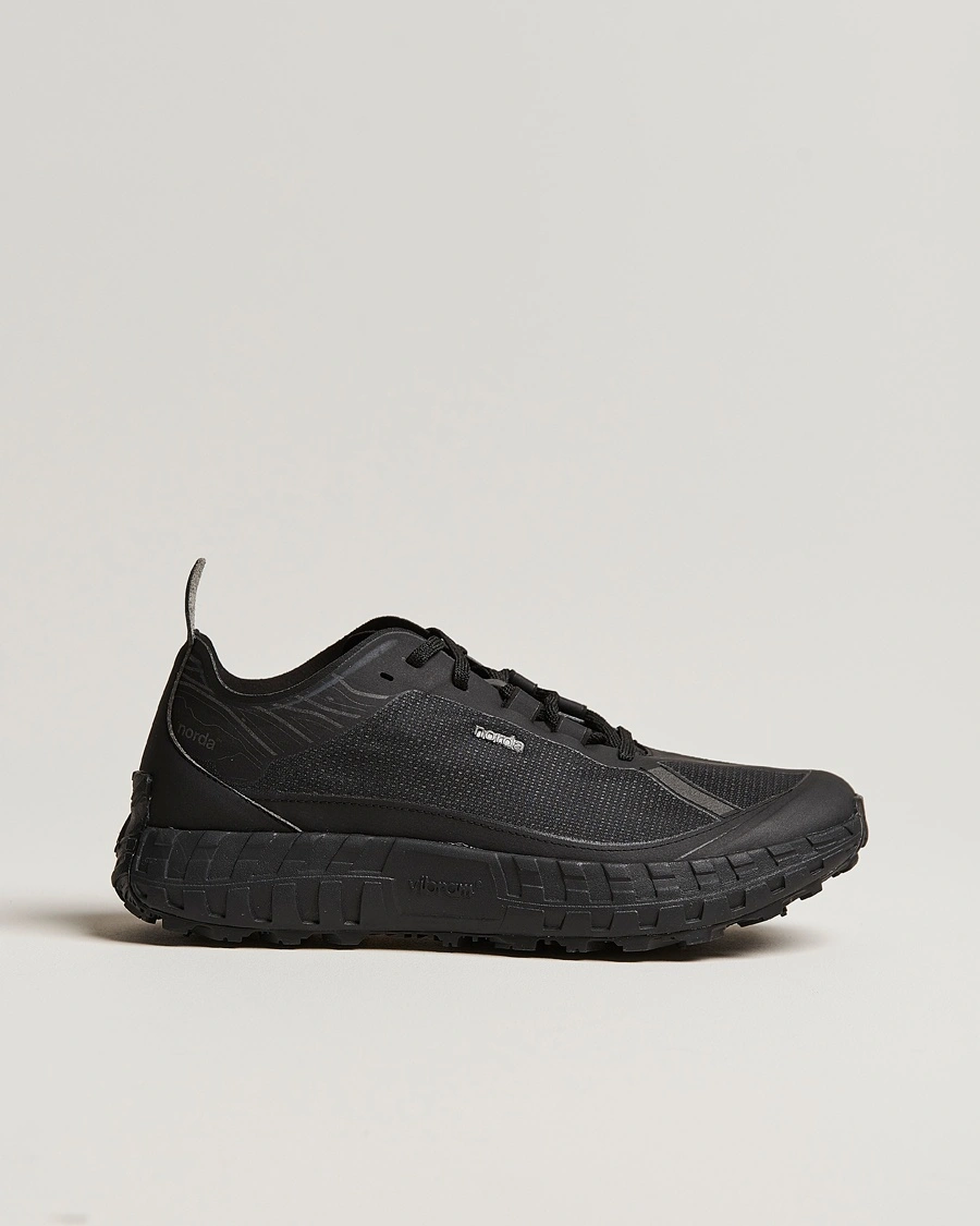 Norda 001 Running Sneakers Stealth Black – Black