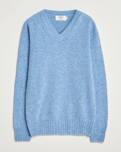 Harley Of Scotland for Care of Carl Harley Of Scotland Brushed Supersoft Lambswool V-Neck Light Blue – Blue