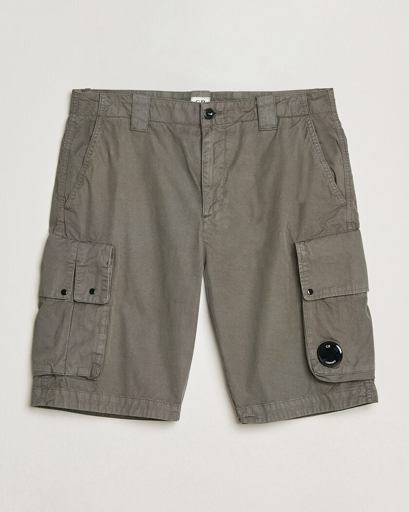 C.P. Company Cotton Gabardine Cargo Shorts Washed Black – Black
