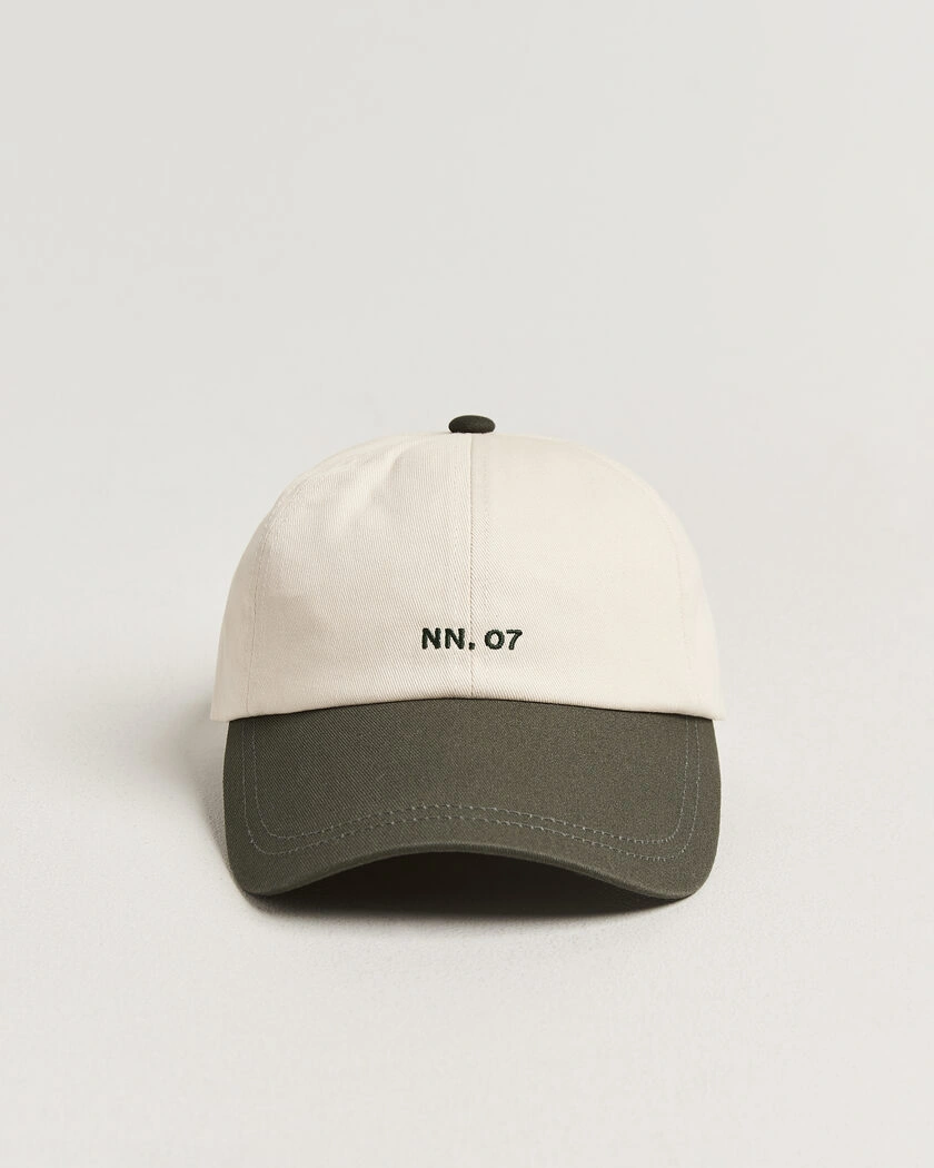 NN07 Logo Cap Dark Army – Green