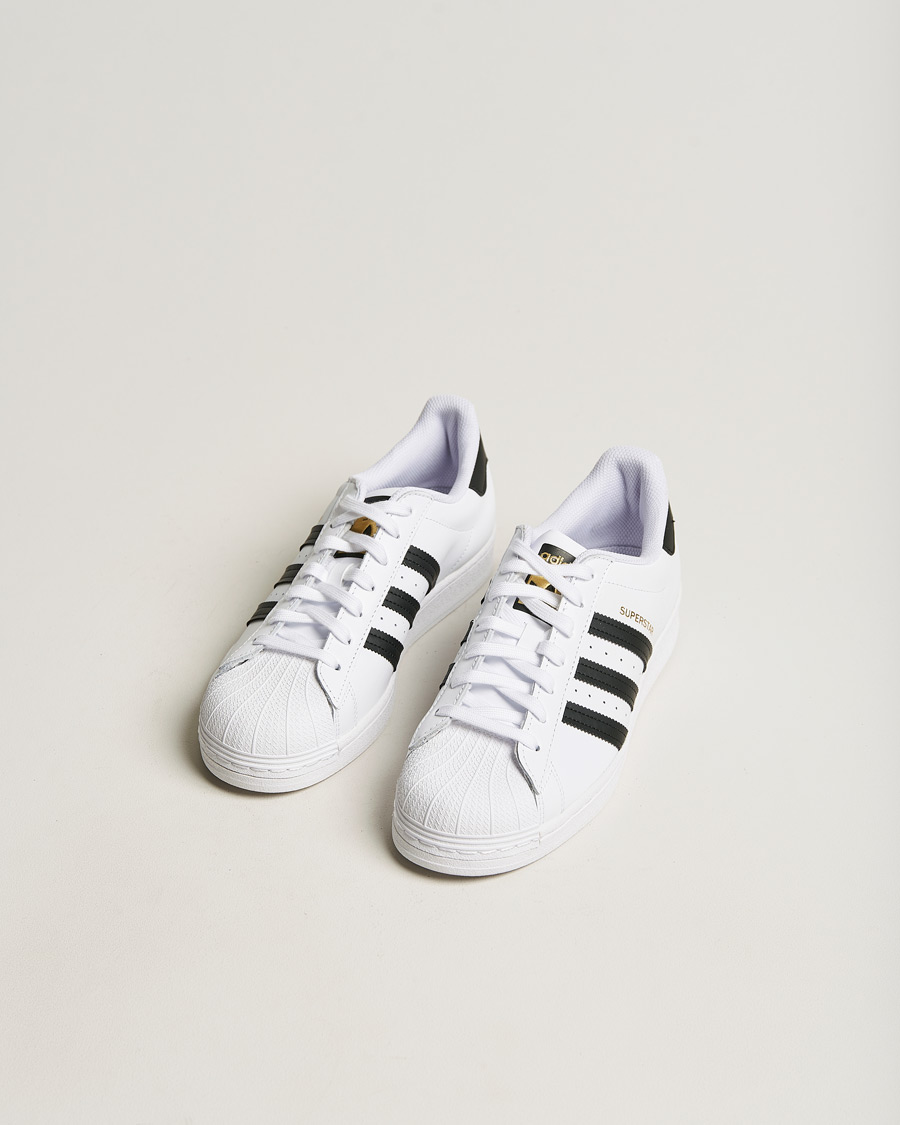 Herr | Vita sneakers | adidas Originals | Superstar Sneaker White/Black