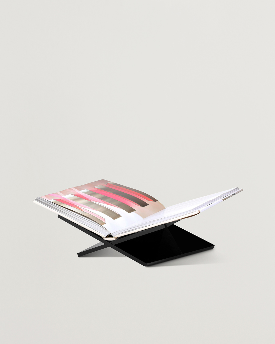 Herr |  | New Mags | A Bookstand Black