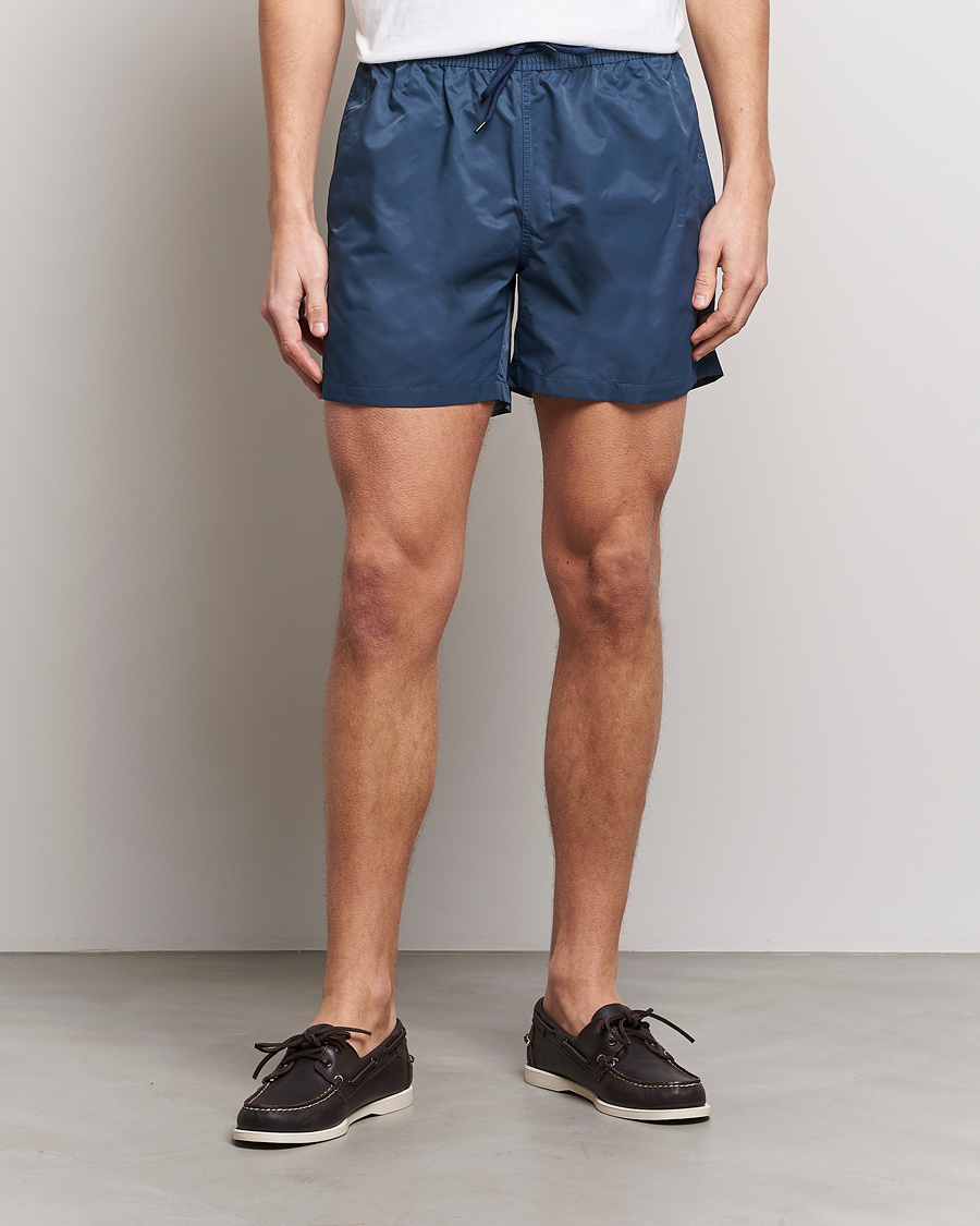Men | Swimwear | Colorful Standard | Classic Organic Swim Shorts Petrol Blue