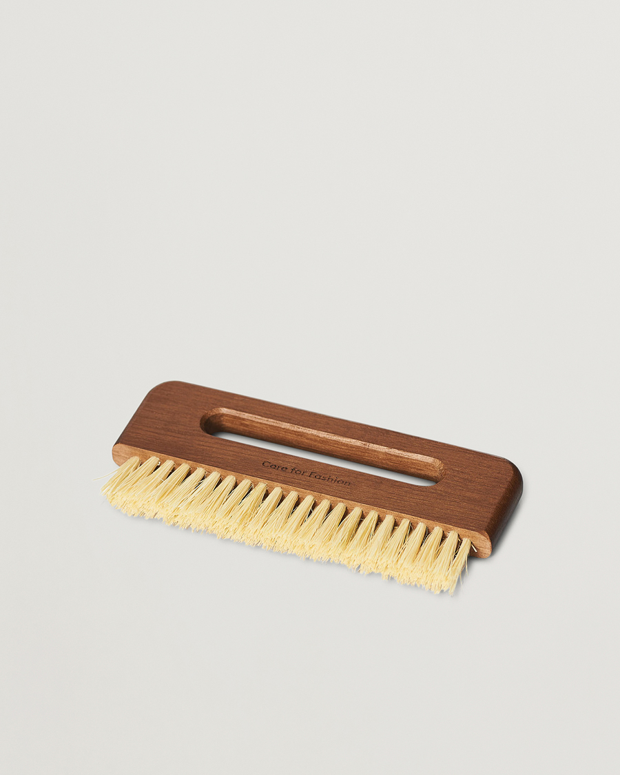 Men | Brushes | Steamery | Vegan Pocket Brush 
