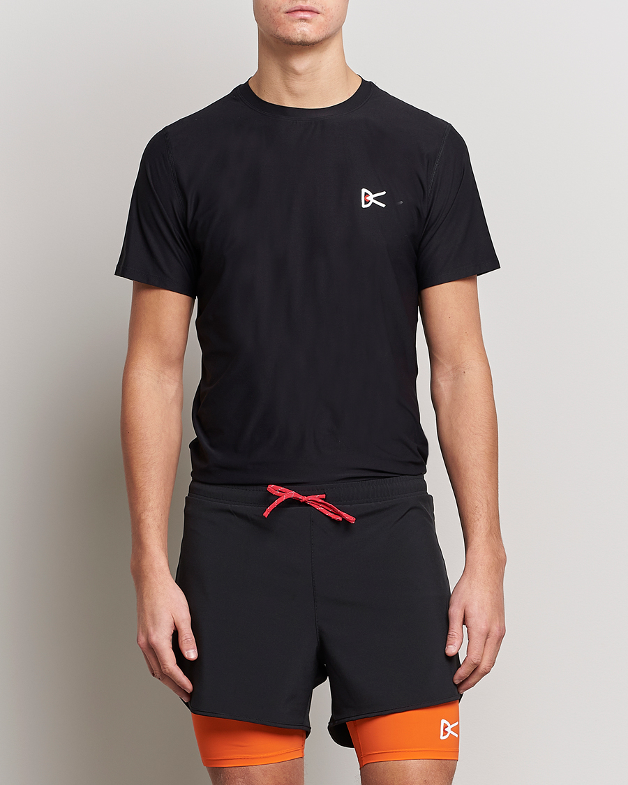 Men | Clothing | District Vision | Aloe-Tech Short Sleeve T-Shirt Black