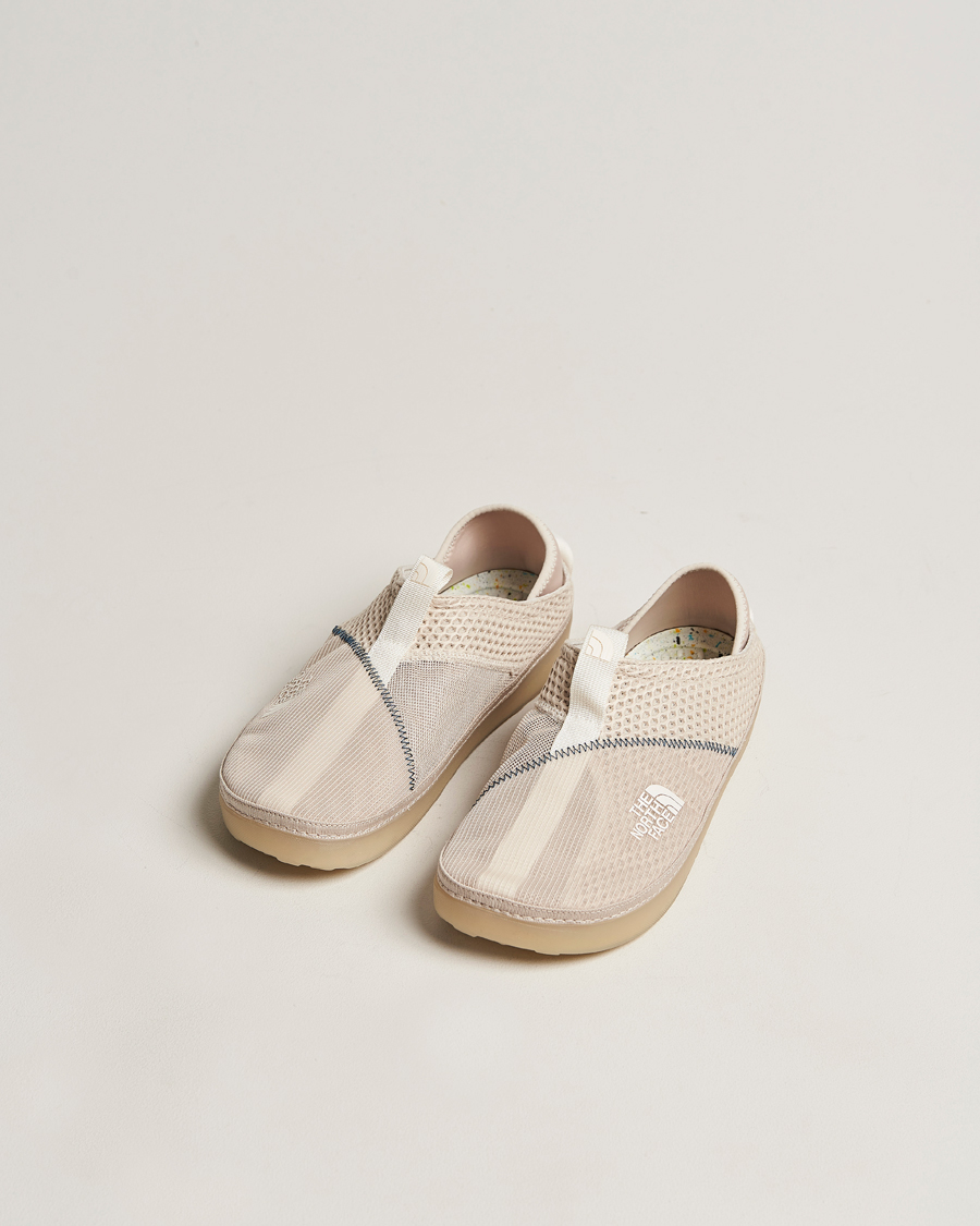Men | The North Face | The North Face | Base Camp Mules Sandstone