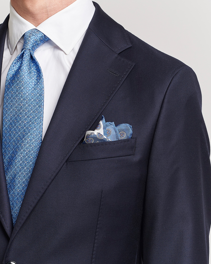 Herr | Eton | Eton | Silk Four Faced Medallion Pocket Square Blue Multi