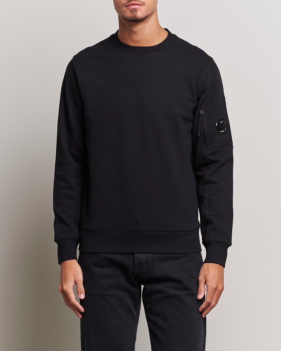 Men | Clothing | C.P. Company | Diagonal Raised Fleece Lens Sweatshirt Black