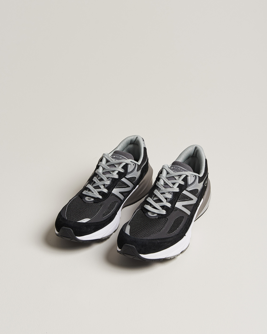 Men | Black sneakers | New Balance | Made in USA 990v6 Sneakers Black/White