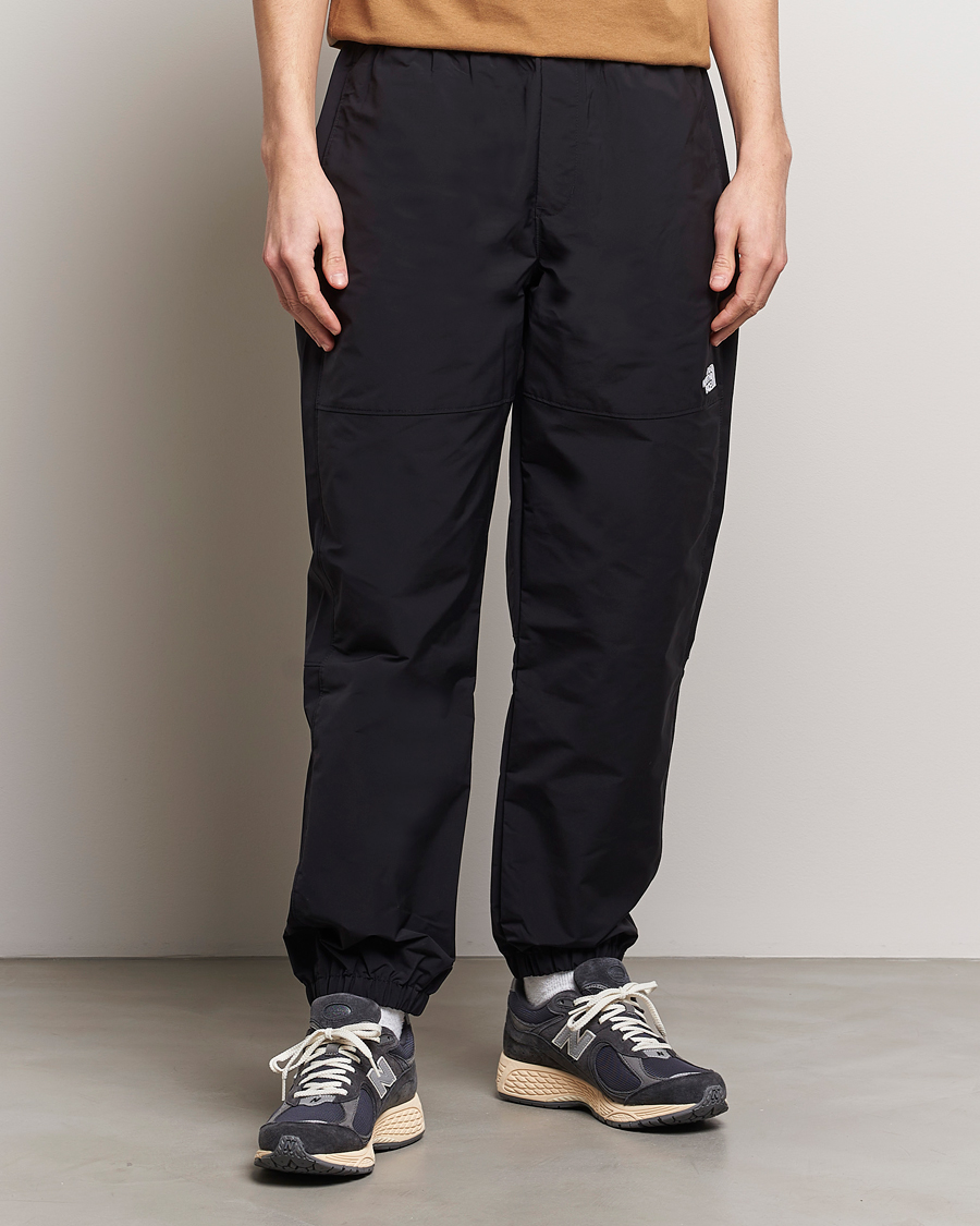 Men | Clothing | The North Face | Easy Wind Pants Black