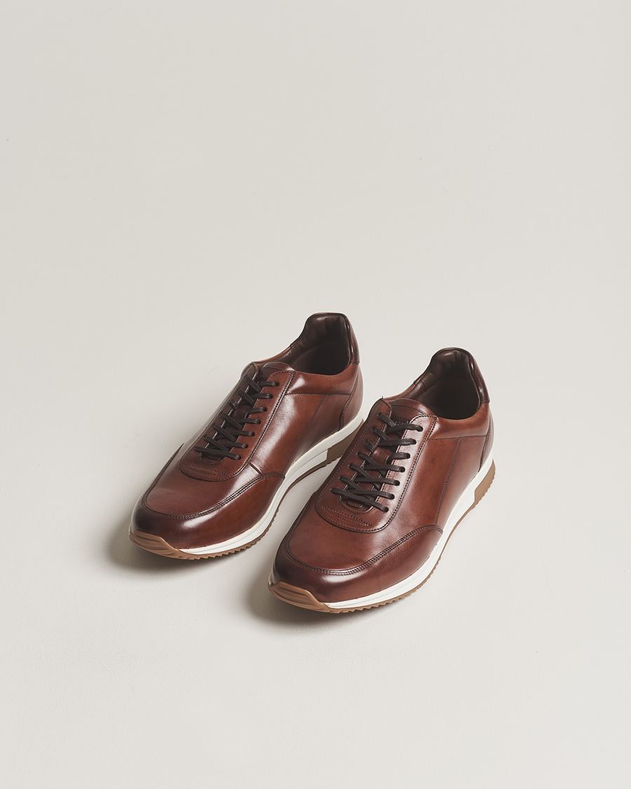 Herr | Loake 1880 | Loake 1880 | Bannister Leather Running Sneaker Cedar