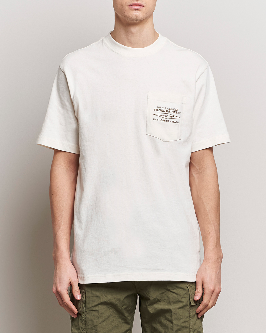 Herr | Active | Filson | Embroidered Pocket T-Shirt Off White