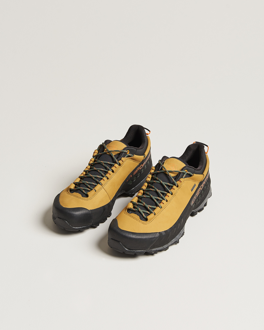 Men | Trail Sneakers | La Sportiva | TX5 GTX Hiking Shoes Savana/Tiger