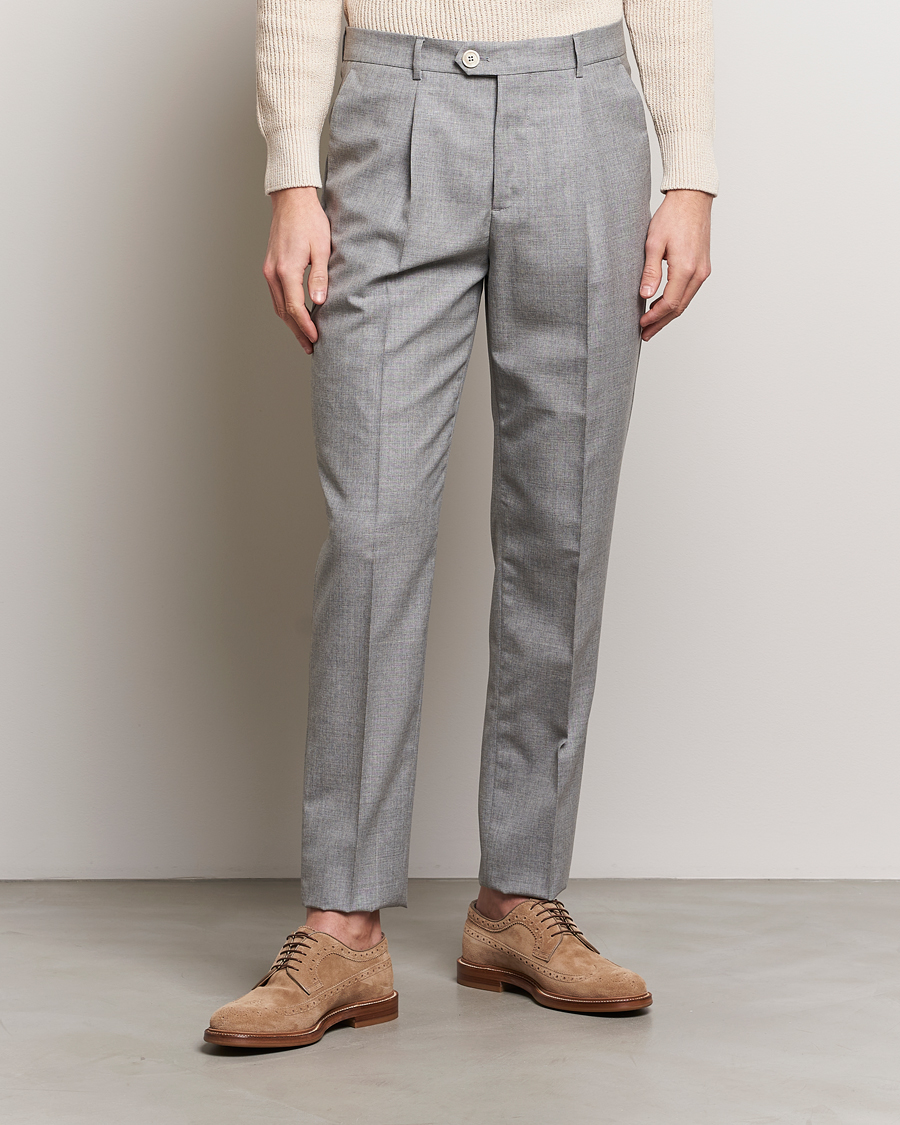 Men | Formal Trousers | Brunello Cucinelli | Pleated Wool Trousers Light Grey