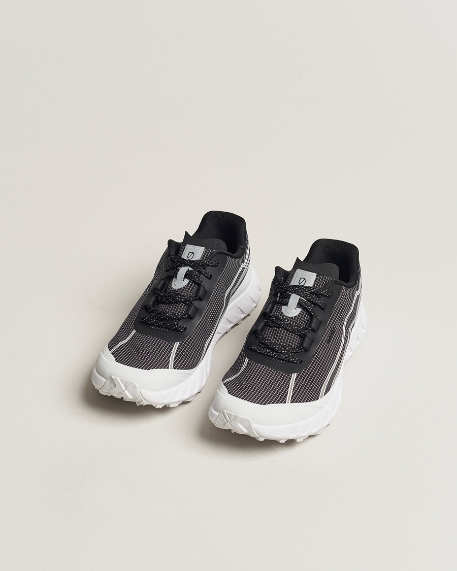 Homme | Chaussures De Running | Norda | 002 Running Sneakers Summit Black