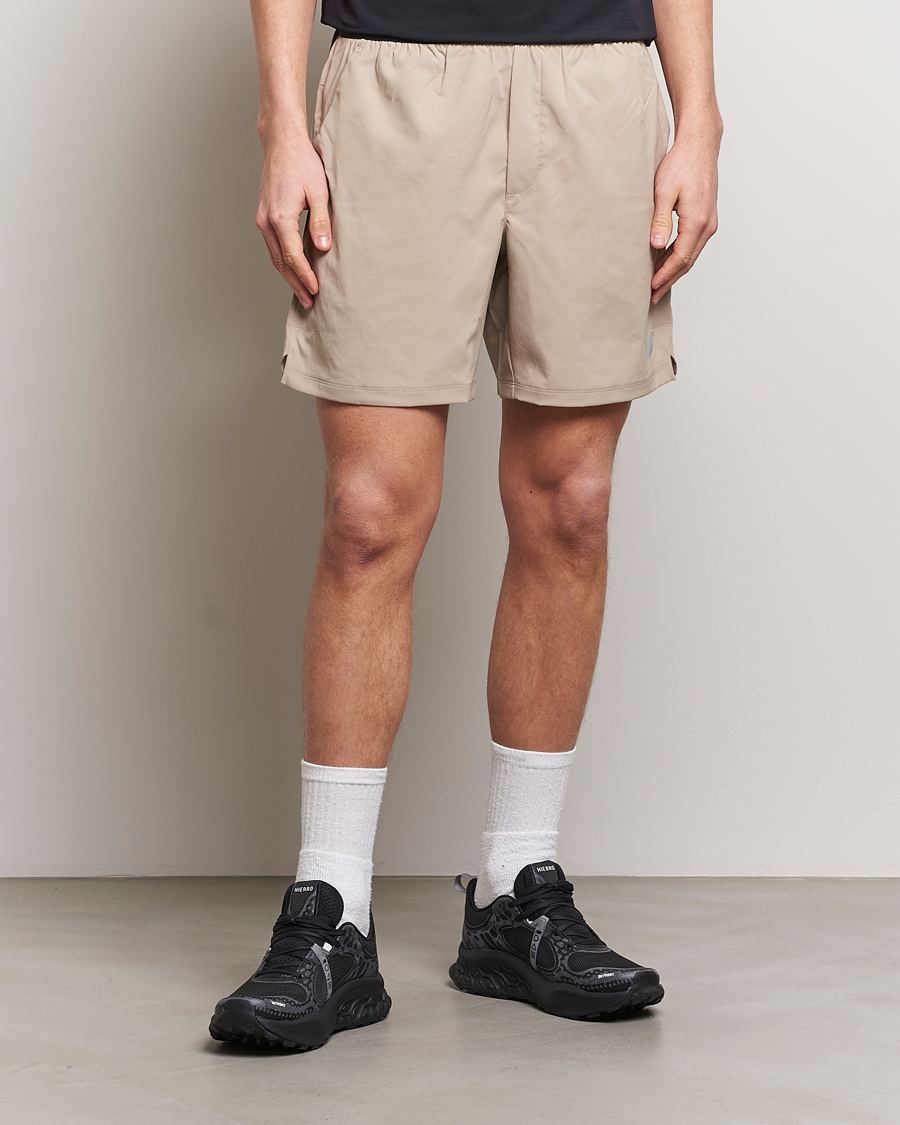 Men | Clothing | New Balance Running | Seamless Shorts 7 Lined Stoneware