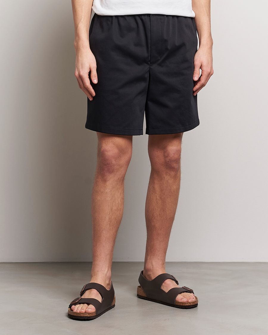 Men | Clothing | AMI | Cotton Drawstring Shorts Black