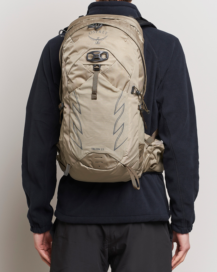Men | Bags | Osprey | Talon 22 Backpack Sawdust/Earl Grey
