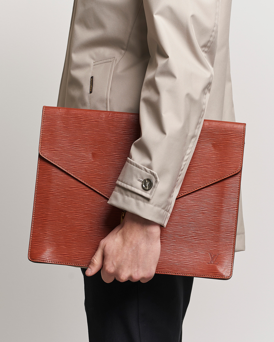 Herr | Pre-Owned & Vintage Bags | Louis Vuitton Pre-Owned | Senateur Epi Leather Document Case Brown