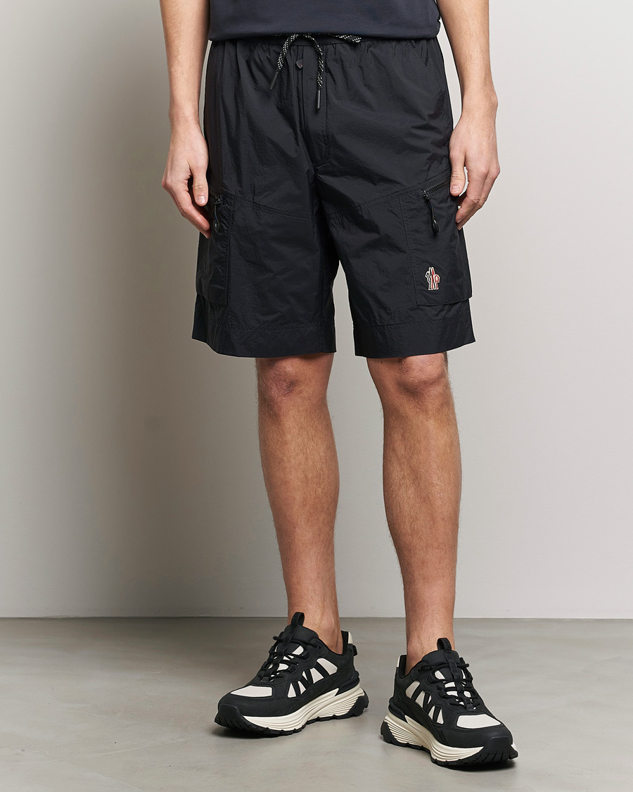 Men | Clothing | Moncler Grenoble | Cargo Shorts Black