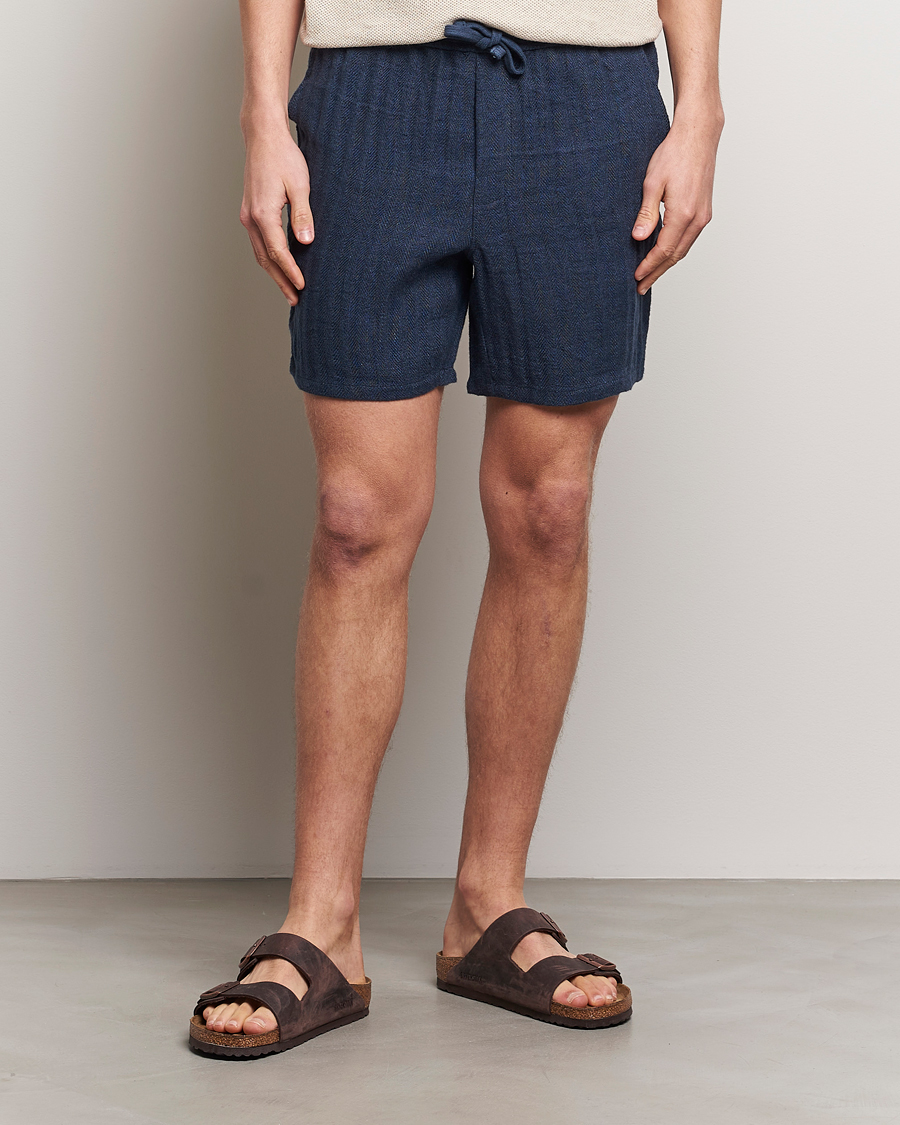 Men | Clothing | A Day\'s March | Ipu Herringbone Linen Drawstring Shorts Indigo Blue