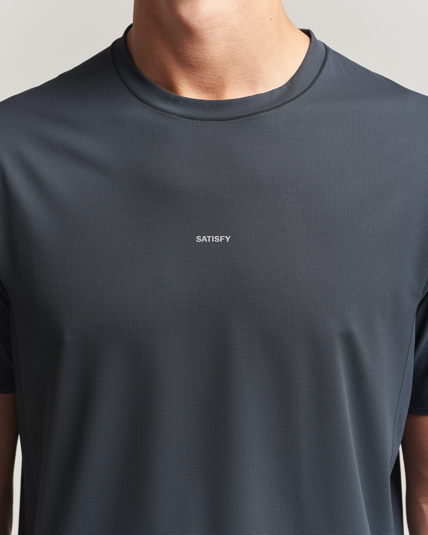 Men | T-Shirts | Satisfy | AuraLite UV T-Shirt Black
