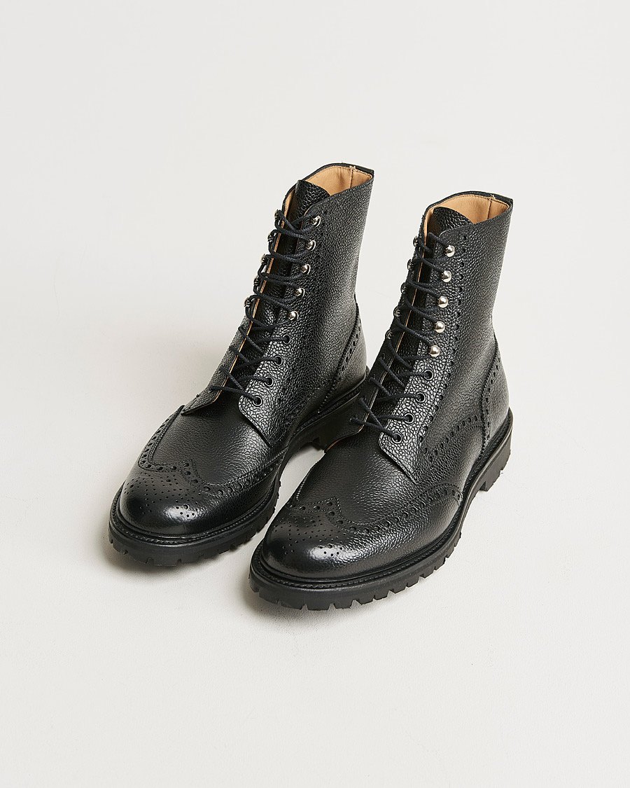 Men | Shoes | Crockett & Jones | Islay Scotch Grain Vibram Boot Black Calf