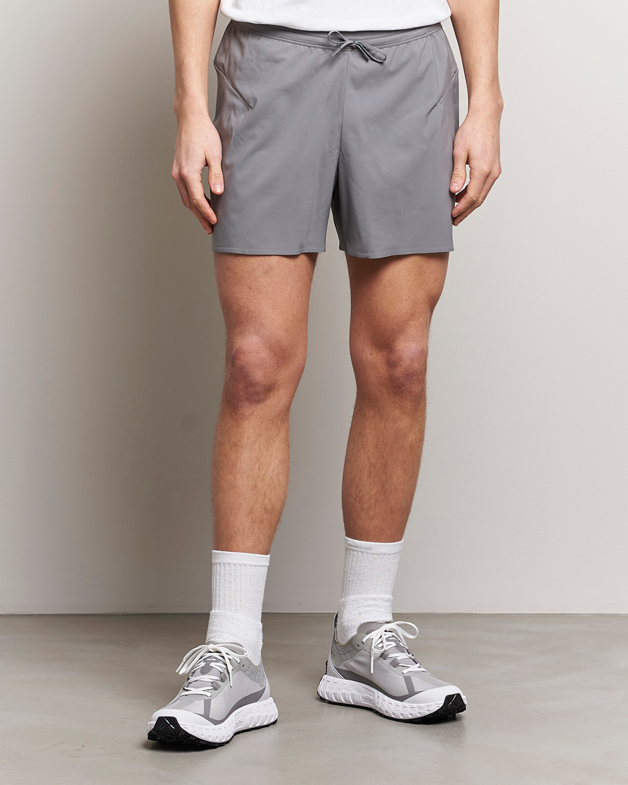 Men | Functional shorts | Arc\'teryx | Norvan Running Shorts Void