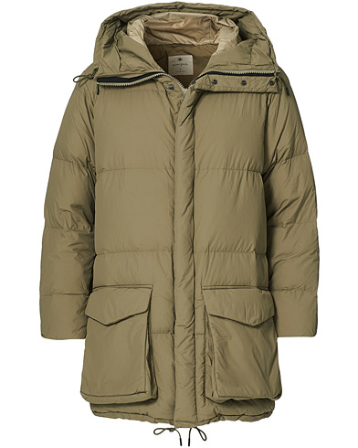 Snow Peak Recycled Nylon Ripstop Down Coat Beige at CareOfCarl.com