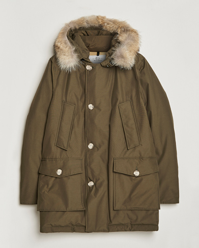 Canada goose vs woolrich cheap 2018