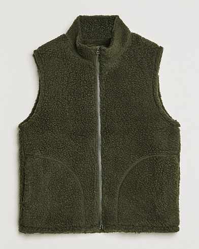 BEAMS PLUS Boa Fleece Vest Forest Green at CareOfCarl.com