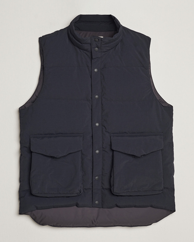 Snow Peak Recycled Nylon Ripstop Down Vest Black at CareOfCarl.com