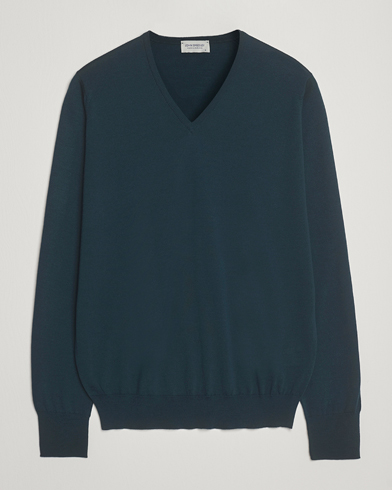 John Smedley Bobby Extra Fine Merino V-Neck Pullover Richardson Green – Green