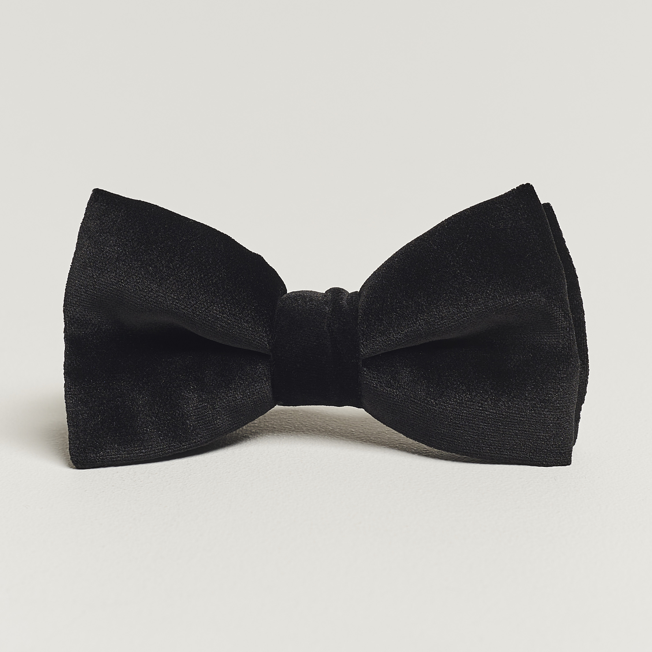 Black silk bowtie - ready tied - Eton