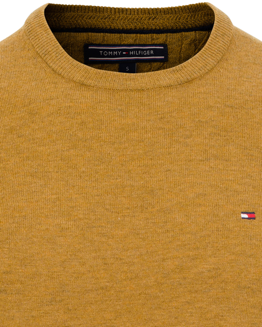 Mustard tommy 2024 hilfiger jumper