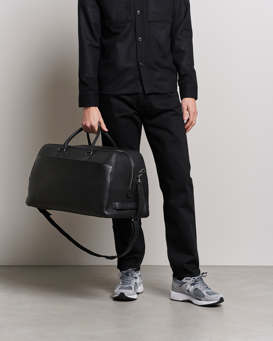 Black leather 2025 weekend bag