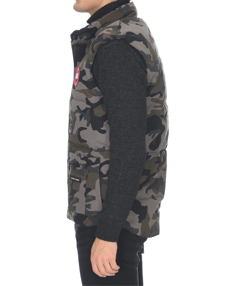 Canada Goose Freestyle Crew Vest Coastal Grey Camo at CareOfCarl.com