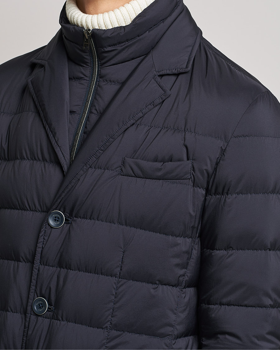 Nuage hotsell packable jacket