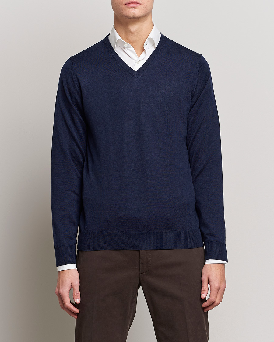 Navy v neck hot sale cashmere sweater