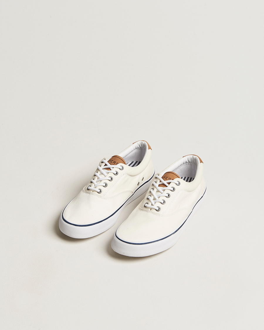 White canvas clearance sperry