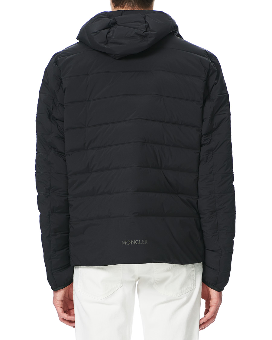 Moncler eze discount down jacket