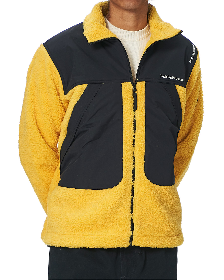 Peak Performance Vipe 95 Pile Jacket Trek Yellow at CareOfCarl