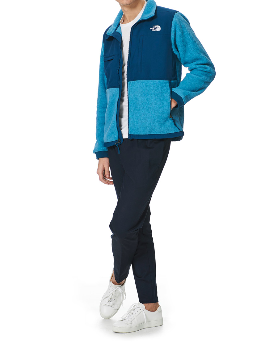 The North Face Denali 2 Jacket Monterey Blue at CareOfCarl