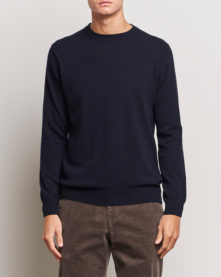 Oscar Jacobson Valter Wool/Cashmere Round Neck Navy at CareOfCarl.com