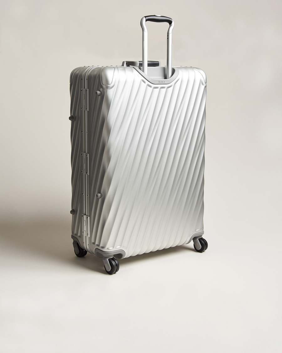 Tumi 19 degree polycarbonate extended trip packing clearance case