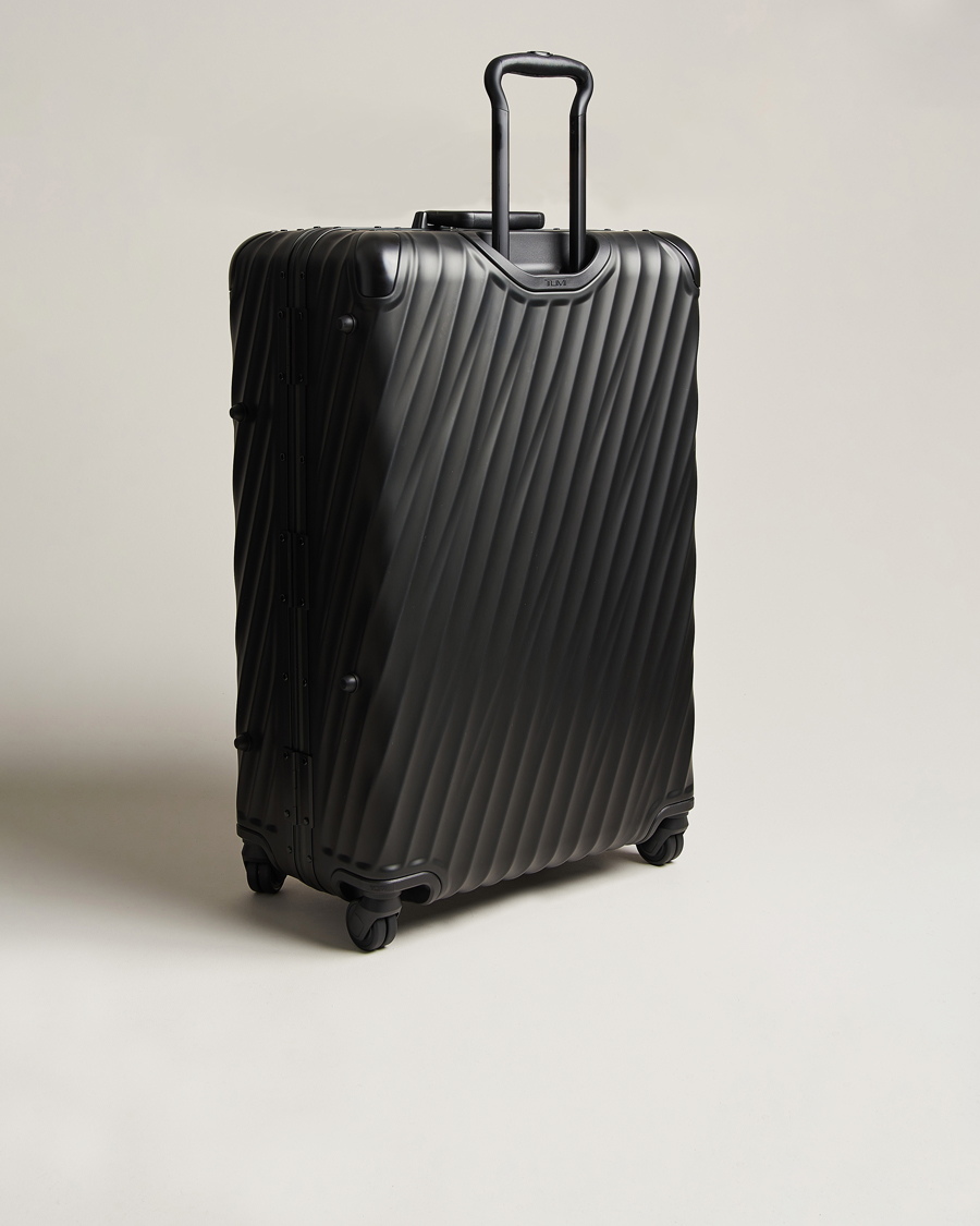 Black tumi outlet suitcase