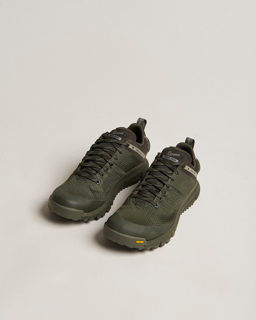 Danner sneaker 2025