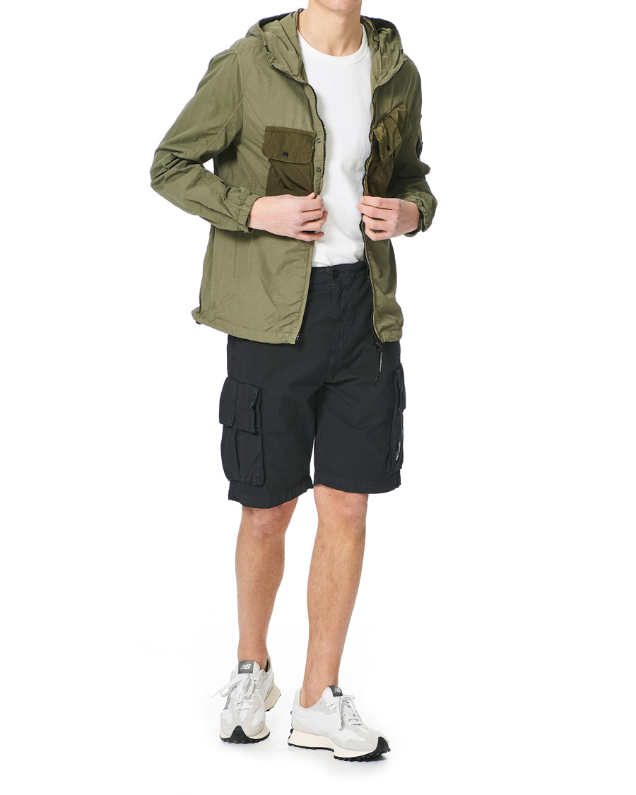 Cotton twill cargo shorts in black - C P Company