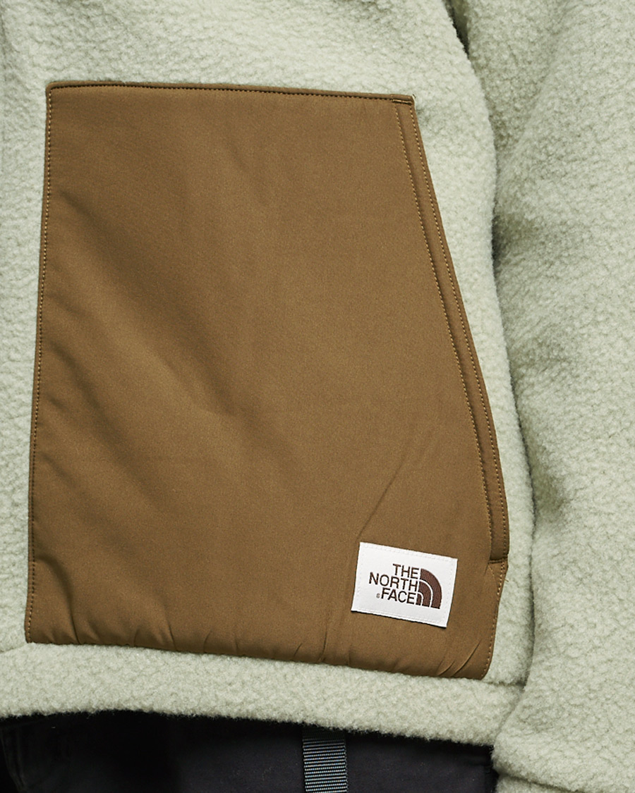 The North Face Heritage Bleaklow Fleece Tea Green at CareOfCarl.com